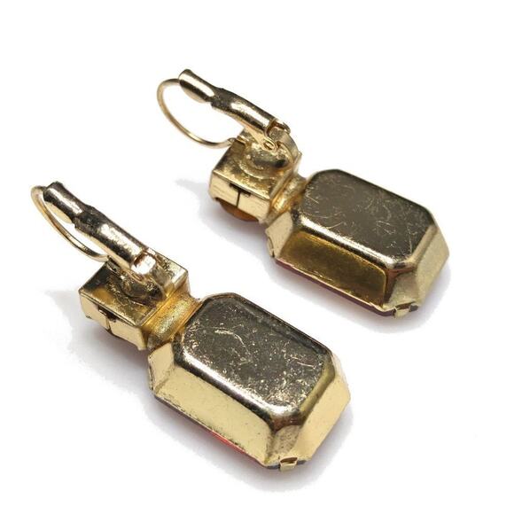 Vintage Red Rhinestone Lever Back Earrings, Gold Tone, 1990s, 1 3/8 Inches - Picture 4 of 9